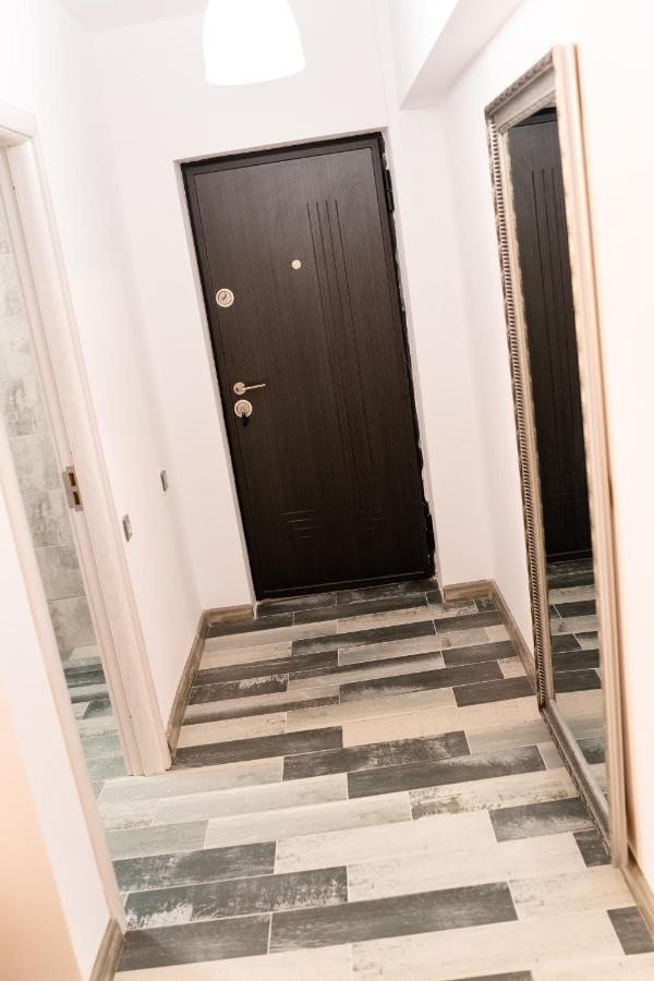 Apartament Alessia Дробета-Турну-Северин Экстерьер фото